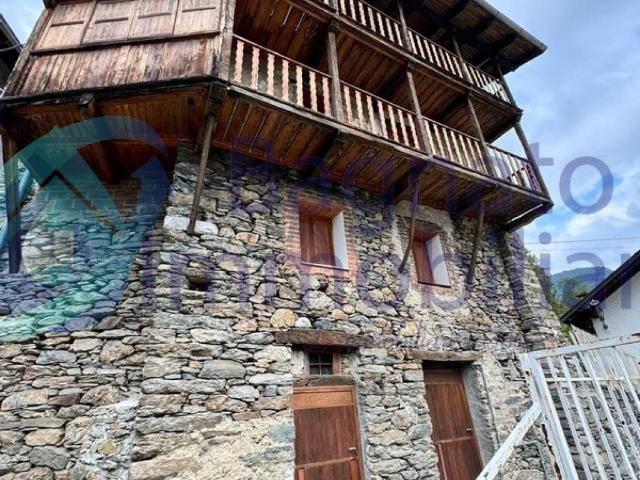 Villa Indipendente in vendita a Piemonte, Vercelli