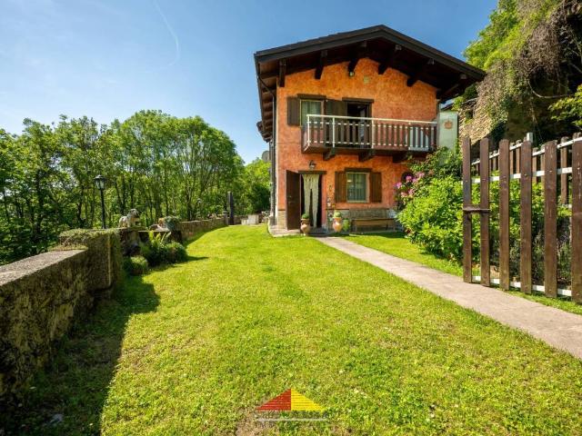 Villa Indipendente in vendita a Piemonte, Cuneo