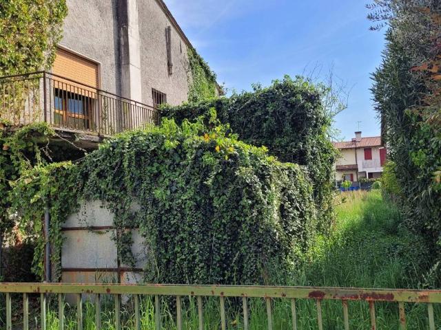 Villa Indipendente in vendita a Rossano Veneto, Veneto
