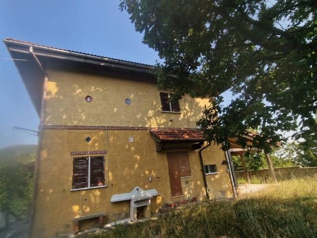 Villa Indipendente in vendita a Rossiglione, Liguria