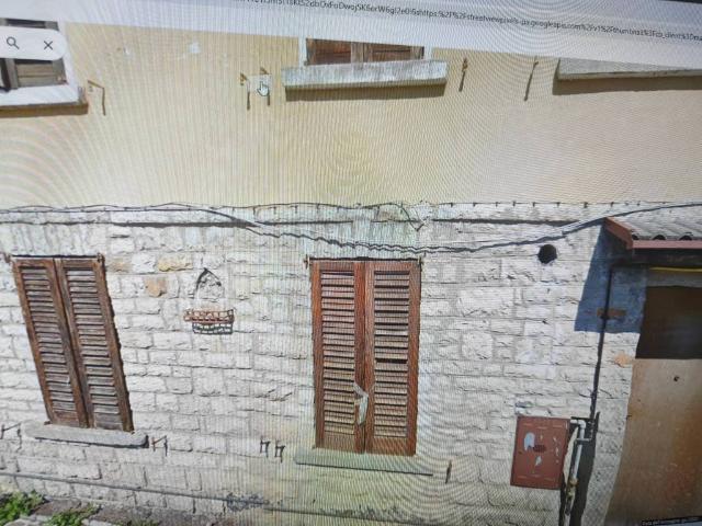 Villa Indipendente in vendita a Rota D'imagna, Lombardia