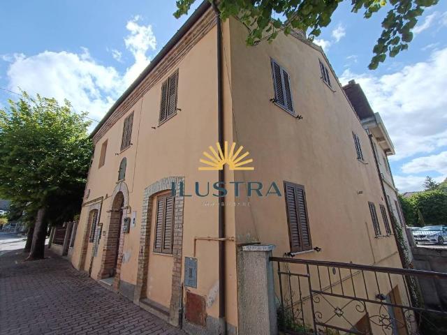 Villa Indipendente in vendita a Marche, Ascoli Piceno