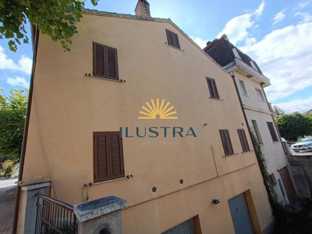 Villa Indipendente in vendita a Marche, Ascoli Piceno