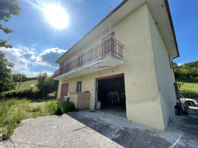 Villa Indipendente in vendita a Marche, Ascoli Piceno