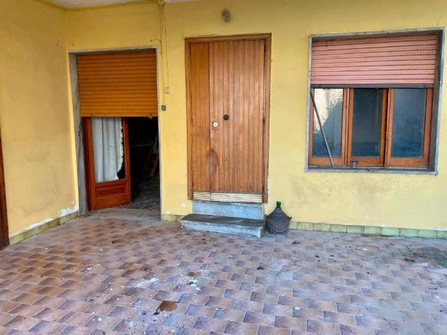 Villa Indipendente in vendita a Rotondi, Campania