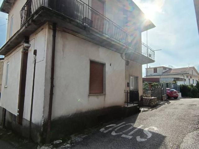 Villa Indipendente in vendita a Rotondi, Campania