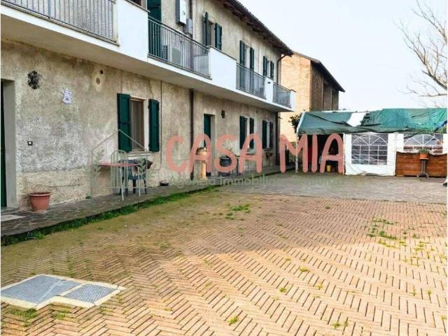 Villa Indipendente in vendita a Calendasco, Reggio Emilia