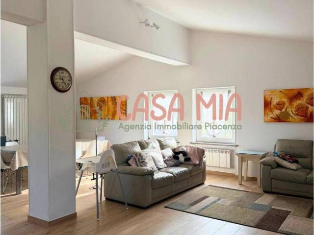 Villa Indipendente in vendita a Rottofreno, Reggio Emilia
