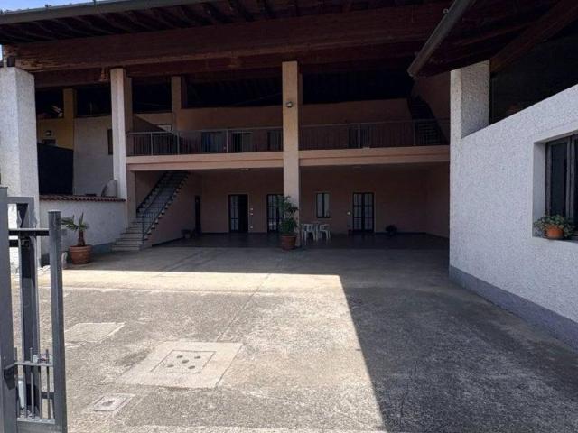Villa Indipendente in vendita a Duomo, Rovato
