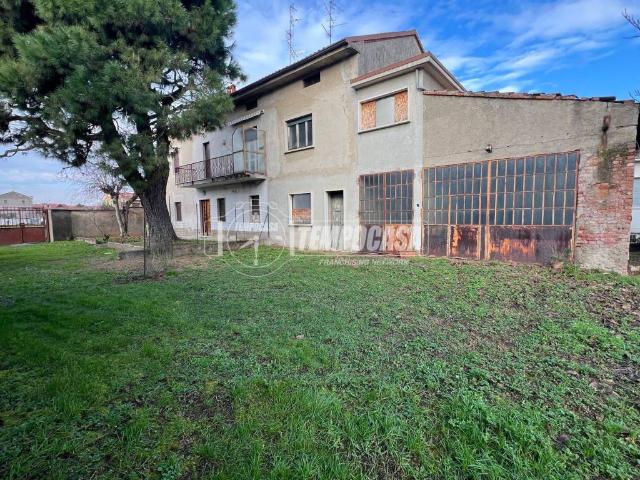 Villa Indipendente in vendita a Rovello Porro, Lombardia