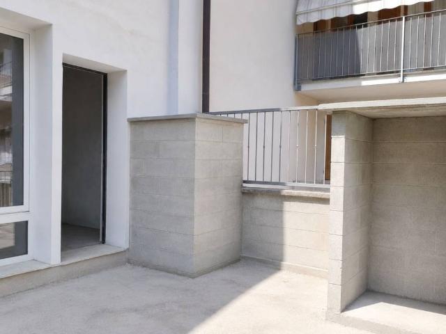 Villa Indipendente in vendita a Rovello Porro, Como
