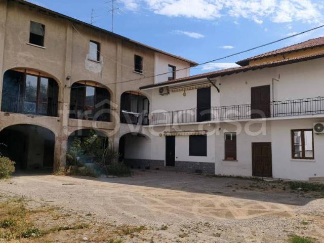 Villa Indipendente in vendita a Rovello Porro, Lombardia