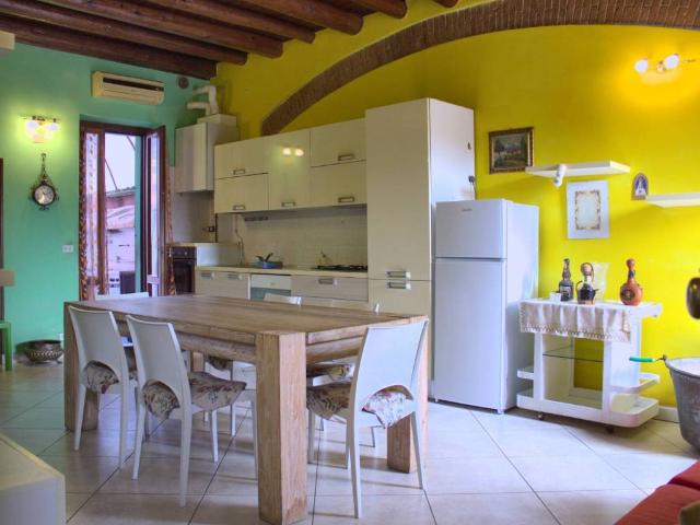 Villa Indipendente in vendita a Castelletto, Roverbella