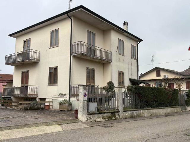 Villa Indipendente in vendita a Roverbella, Lombardia