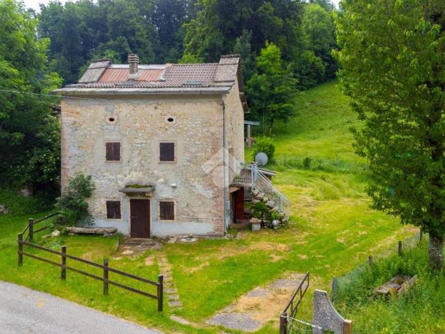 Villa Indipendente in vendita a Roverè Veronese, Veneto