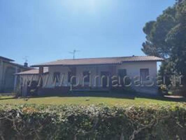 Villa Indipendente in vendita a Roveredo Di Guà, Veneto