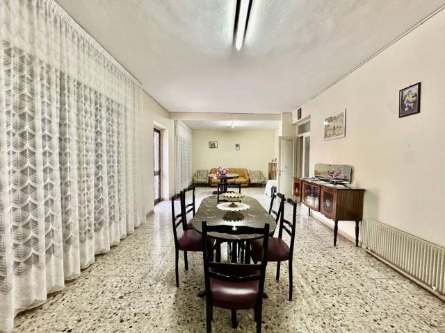 Villa Indipendente in vendita a Roveredo Di Guà, Veneto