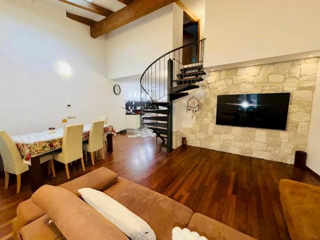 Villa Indipendente in vendita a Comunità della Vallagarina, Borgo Sacco