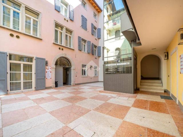 Villa Indipendente in vendita a Comunità della Vallagarina, Borgo Sacco