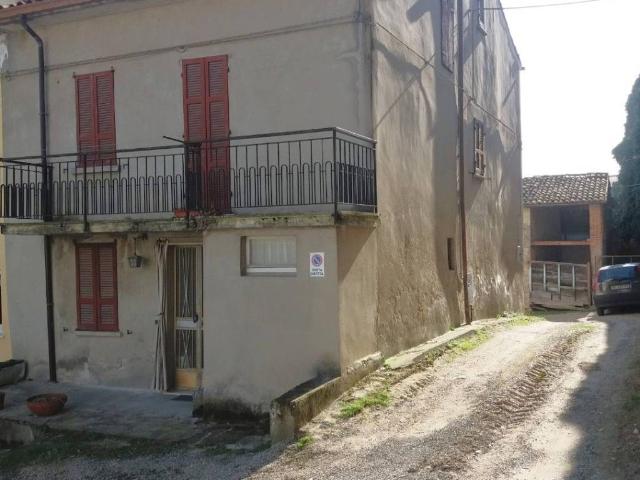 Villa Indipendente in vendita a Rovescala, Lombardia