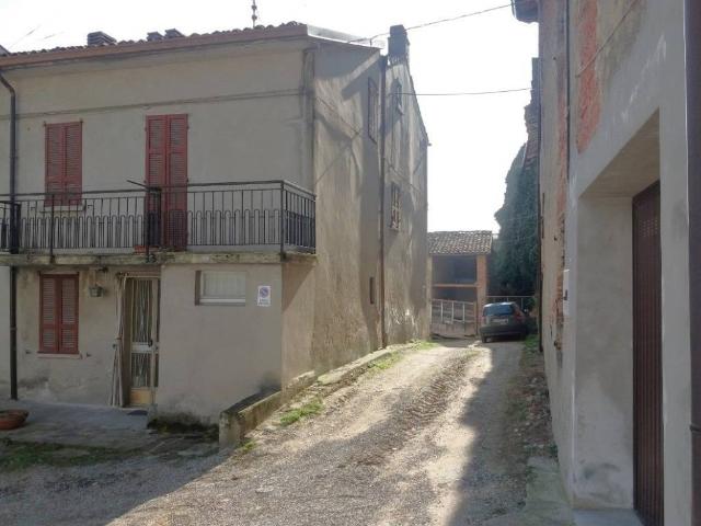 Villa Indipendente in vendita a Rovescala, Lombardia