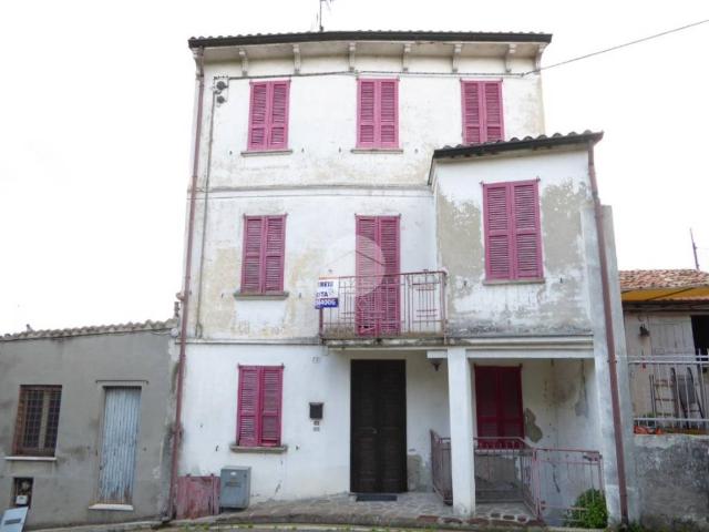 Villa Indipendente in vendita a Rovescala, Lombardia