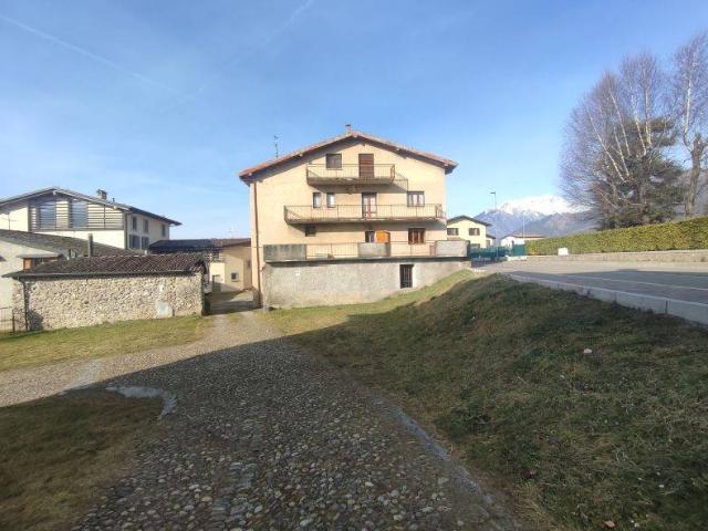 Villa Indipendente in vendita a Rovetta, Lombardia