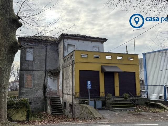 Villa Indipendente in vendita a Rovigo, Veneto