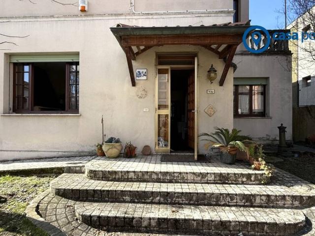 Villa Indipendente in vendita a Rovigo, Veneto