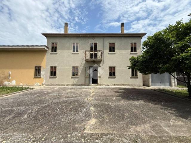 Villa Indipendente in vendita a Rovigo, Veneto