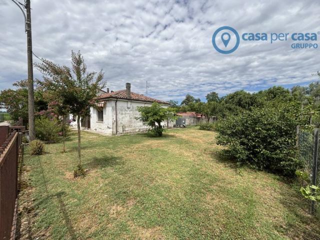 Villa Indipendente in vendita a Rovigo, Veneto