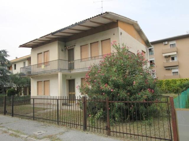 Villa Indipendente in vendita a Rubano, Veneto