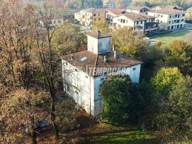 Villa Indipendente in vendita a Tresinaro - Secchia, Re