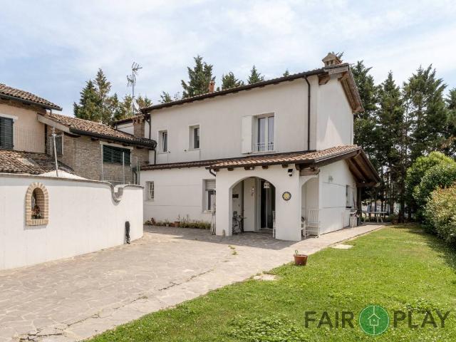 Villa Indipendente in vendita a Russi, Reggio Emilia