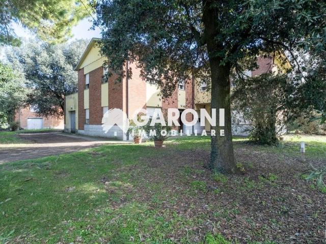 Villa Indipendente in vendita a Russi, Reggio Emilia