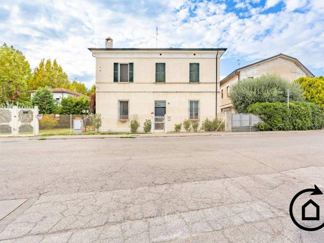 Villa Indipendente in vendita a Russi, Ravenna