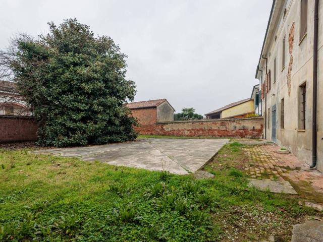 Villa Indipendente in vendita a Sabbioneta, Lombardia