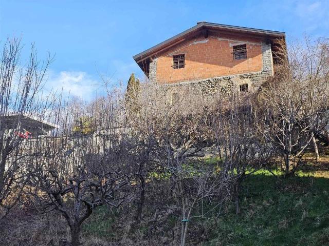 Villa Indipendente in vendita a Piemonte, Biella