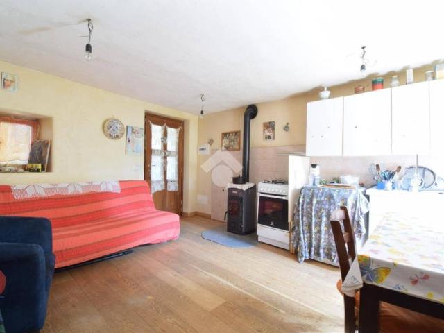 Villa Indipendente in vendita a Saint Denis, Aosta