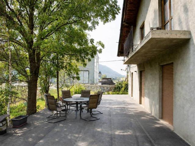 Villa Indipendente in vendita a Zona industriale, Saint-Marcel