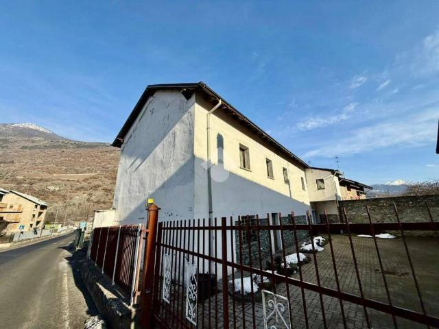 Villa Indipendente in vendita a Saint Marcel, Aosta