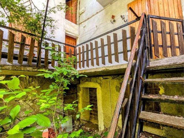 Villa Indipendente in vendita a Saint Marcel, Aosta