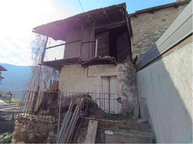 Villa Indipendente in vendita a Saint Vincent, Aosta