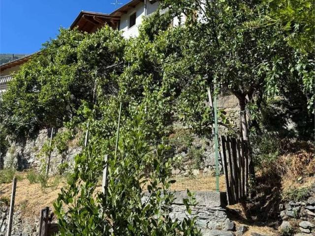 Villa Indipendente in vendita a Saint Vincent, Aosta