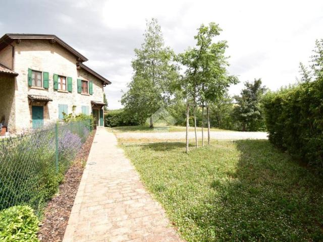 Villa Indipendente in vendita a Sala Baganza, Reggio Emilia