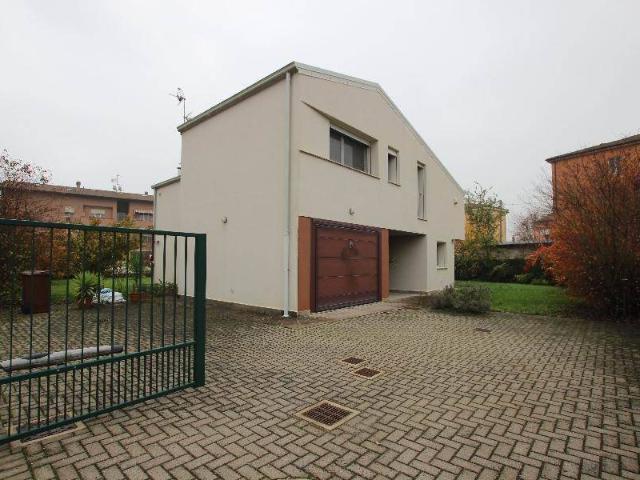 Villa Indipendente in vendita a Unione Terre d'Acqua, Sala Bolognese