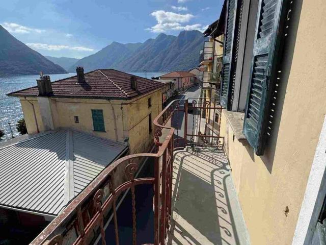 Villa Indipendente in vendita a Croce, Sala Comacina