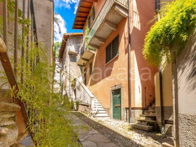 Villa Indipendente in vendita a Sala Comacina, Lombardia