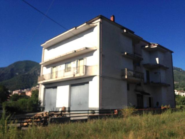 Villa Indipendente in vendita a Sala Consilina, Campania