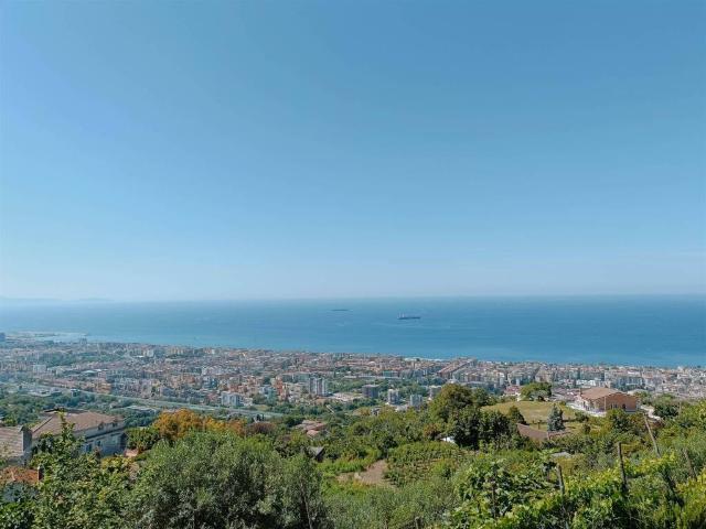 Villa Indipendente in vendita a Salerno